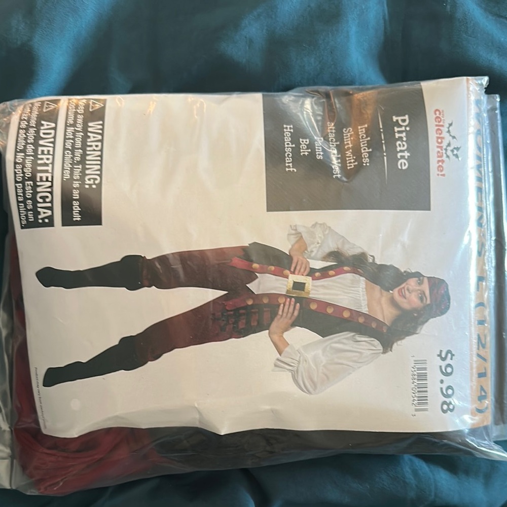 Pirate adult Costume - Black and Red